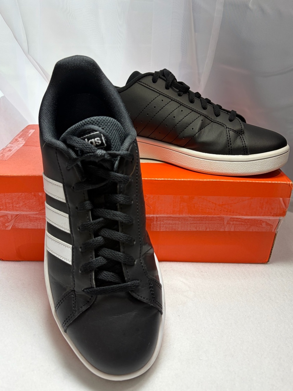 Adidas Grand Court Base Black & White Sneakers – Women’s 8 EUC